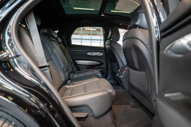 Genesis GV70 2.5T Sport / Panorama-Glasdach / Massagesitz / 360°Kamera