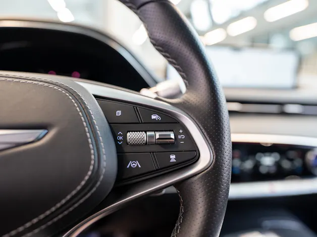 Genesis GV70 2.5T Sport / Panorama-Glasdach / Massagesitz / 360°Kamera