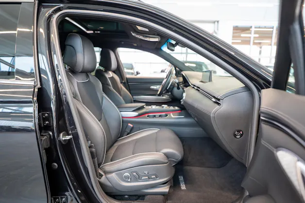 Genesis GV70 2.5T Sport / Panorama-Glasdach / Massagesitz / 360°Kamera