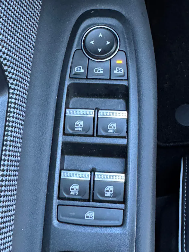 RENAULT R4 E-Tech Comfort Range 52 kWh Iconic