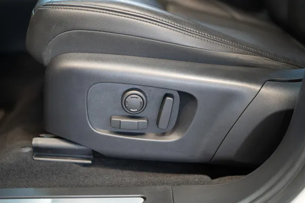 Land Rover Range Rover Evoque 2.0 D 165 R-Dynamic SE / Meridian Sound / Rückfahrkamera