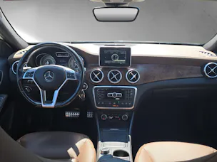 MERCEDES-BENZ GLA 250 AMG Line 4Matic 7G-DCT