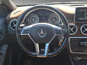 MERCEDES-BENZ GLA 250 AMG Line 4Matic 7G-DCT