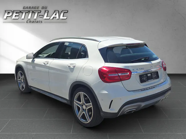 MERCEDES-BENZ GLA 250 AMG Line 4Matic 7G-DCT