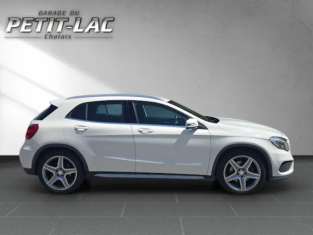 MERCEDES-BENZ GLA 250 AMG Line 4Matic 7G-DCT