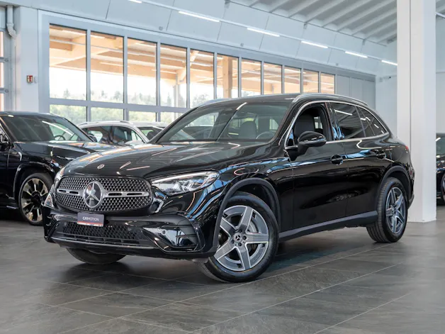MERCEDES-BENZ GLC 220 d AMG Line 4matic / Panorama-Schiebedach / Ambiente-Beleuchtung / Sitzheizung