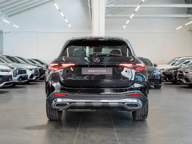 MERCEDES-BENZ GLC 220 d AMG Line 4matic / Panorama-Schiebedach / Ambiente-Beleuchtung / Sitzheizung