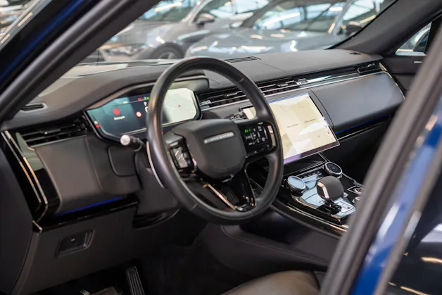 Land Rover Range Rover Sport 3.0 I6 300 HSE Dynamic