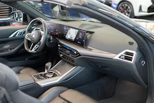 BMW M4 Competition xDrive Cabrio LCI / Head-Up Display / Harman Kardon / 360° Kamera