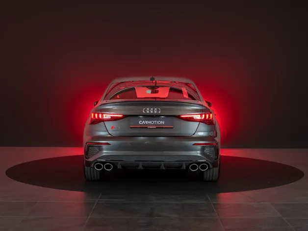 AUDI S3 Limousine 2.0 TFSI quattro S-Tronic / / Virtual Cockpit / Abstand-tempomat / Sitzheizung