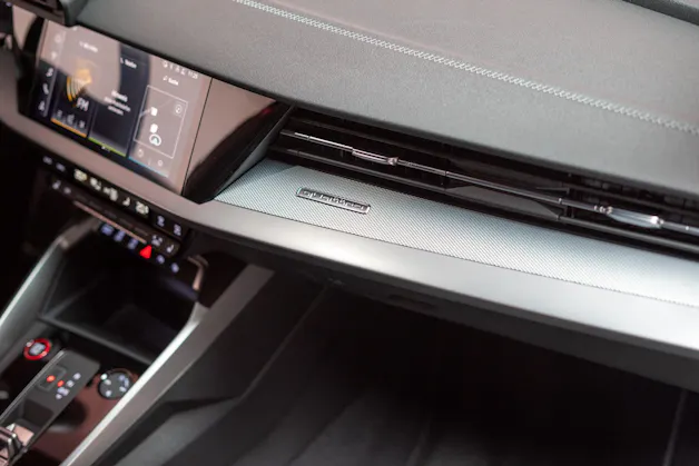 AUDI S3 Limousine 2.0 TFSI quattro S-Tronic / / Virtual Cockpit / Abstand-tempomat / Sitzheizung