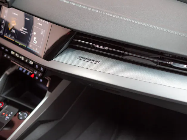 AUDI S3 Limousine 2.0 TFSI quattro S-Tronic / / Virtual Cockpit / Abstand-tempomat / Sitzheizung