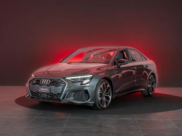 AUDI S3 Limousine 2.0 TFSI quattro S-Tronic / / Virtual Cockpit / Abstand-tempomat / Sitzheizung