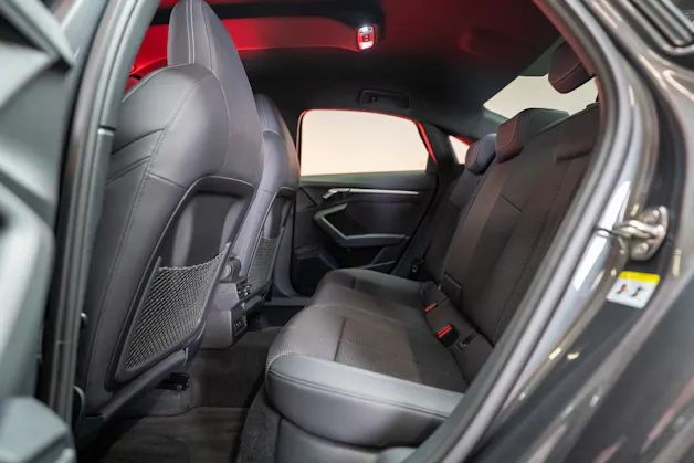 AUDI S3 Limousine 2.0 TFSI quattro S-Tronic / / Virtual Cockpit / Abstand-tempomat / Sitzheizung