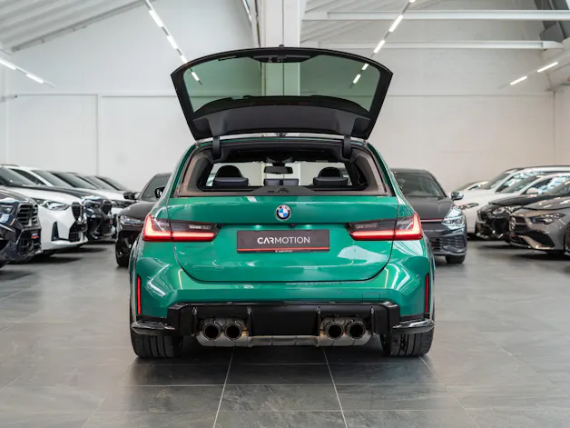 BMW M3 Competition xDrive Touring / LCI / Carbon Paket / Alcantara Lenkrad /