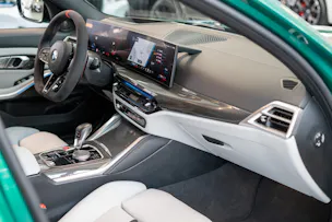 BMW M3 Competition xDrive Touring / LCI / Carbon Paket / Alcantara Lenkrad /