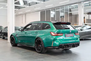 BMW M3 Competition xDrive Touring / LCI / Carbon Paket / Alcantara Lenkrad /