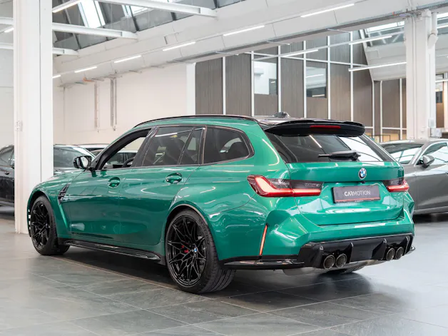 BMW M3 Competition xDrive Touring / LCI / Carbon Paket / Alcantara Lenkrad /