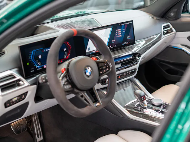 BMW M3 Competition xDrive Touring / LCI / Carbon Paket / Alcantara Lenkrad /