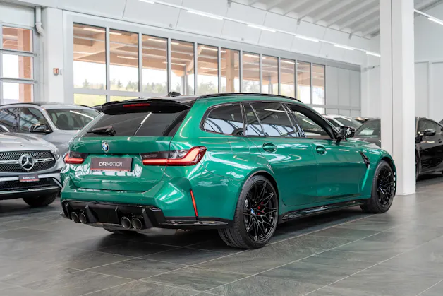 BMW M3 Competition xDrive Touring / LCI / Carbon Paket / Alcantara Lenkrad /