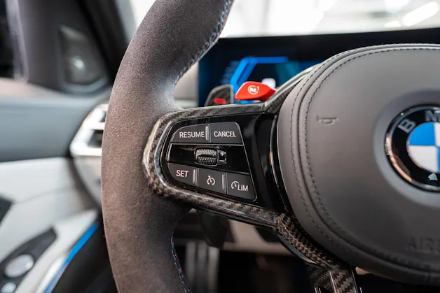 BMW M3 Competition xDrive Touring / LCI / Carbon Paket / Alcantara Lenkrad /