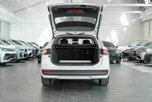 VW Passat Variant 2.0 TDI Business DSG / CH-Fahrzeug / Head-Up / El. Sitze