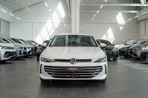 VW Passat Variant 2.0 TDI Business DSG / CH-Fahrzeug / Head-Up / El. Sitze