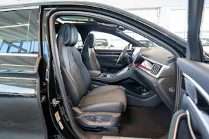 BYD Seal U DM-i Design AWD / Panorama / Head-Up Display / 360 Kamera / sofort verfügbar