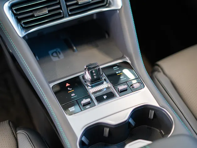 BYD Seal U DM-i Design AWD / Panorama / Head-Up Display / 360° Kamera / sofort verfügbar