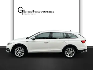 SKODA Octavia Combi 2.0 TDI DSG Scout 4x4