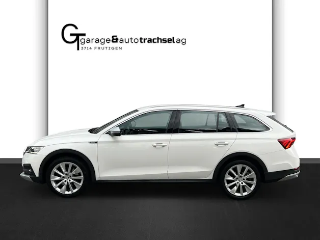 SKODA Octavia Combi 2.0 TDI DSG Scout 4x4