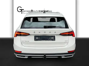 SKODA Octavia Combi 2.0 TDI DSG Scout 4x4