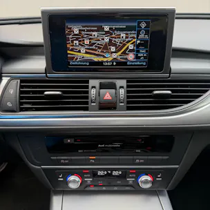 AUDI A6 Avant 2.0 TDI S-tronic *S-LINE*