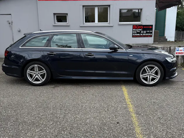 AUDI A6 Avant 2.0 TDI S-tronic *S-LINE*