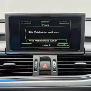 AUDI A6 Avant 2.0 TDI S-tronic *S-LINE*