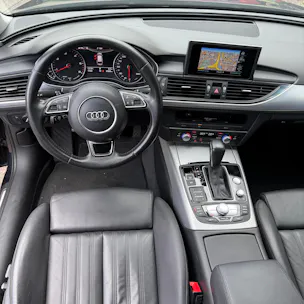 AUDI A6 Avant 2.0 TDI S-tronic *S-LINE*