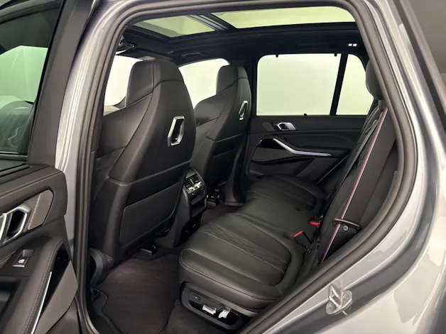 BMW X5 xD 48V 40d M Sport Pro ''7 Plätzer inkl. AHK & Standheizung''