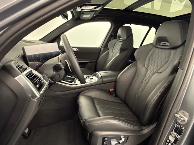 BMW X5 xD 48V 40d M Sport Pro ''7 Plätzer inkl. AHK & Standheizung''