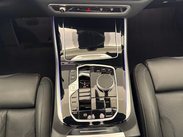 BMW X5 xD 48V 40d M Sport Pro ''7 Plätzer inkl. AHK & Standheizung''