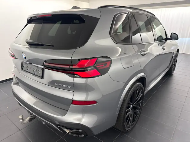 BMW X5 xD 48V 40d M Sport Pro ''7 Plätzer inkl. AHK & Standheizung''