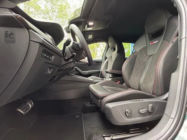 SKODA Octavia Combi 2.0 TSI DSG RS 30 Years Edition