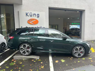 SKODA Octavia Combi 2.0 TSI DSG RS 30 Years Edition