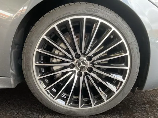 MERCEDES-BENZ C 200 T 4Matic AMG Line
