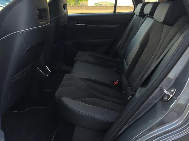 SKODA Enyaq iV 80x SportLine