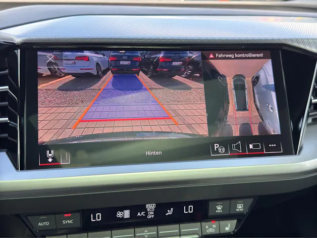 AUDI Q4 e-tron 40