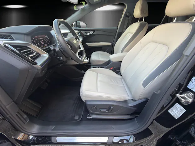 AUDI Q4 e-tron 40