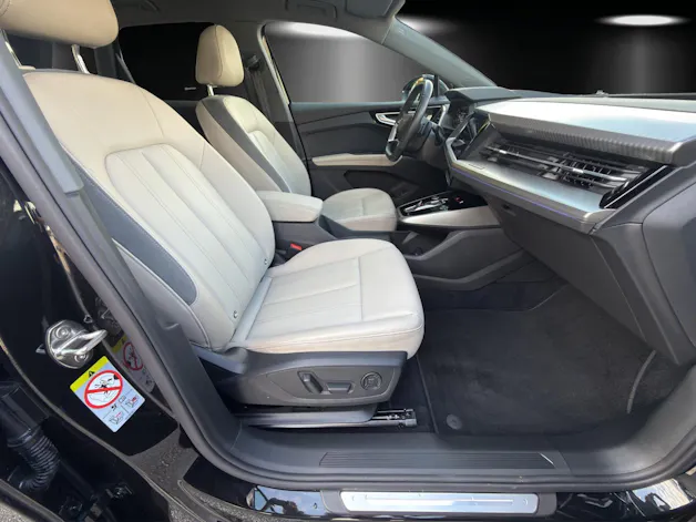AUDI Q4 e-tron 40