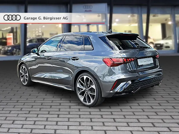 AUDI A3 Sportback TFSI 150 kW quattro S line S tronic Mythosschwarz Metallic