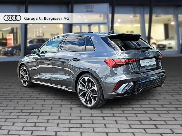 AUDI A3 Sportback TFSI 150 kW quattro S line S tronic Mythosschwarz Metallic