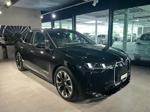 BMW iX xDrive60 M Sport Pro